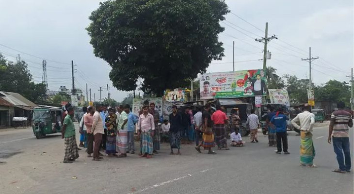 ৫ দফা দাবিতে জামালপুরে অটোরিকশা চালকদের ধর্মঘট